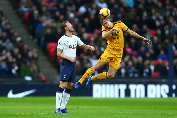 两队之间 两队之间