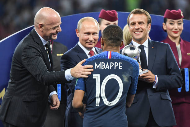 相对轻松的 相对轻松的