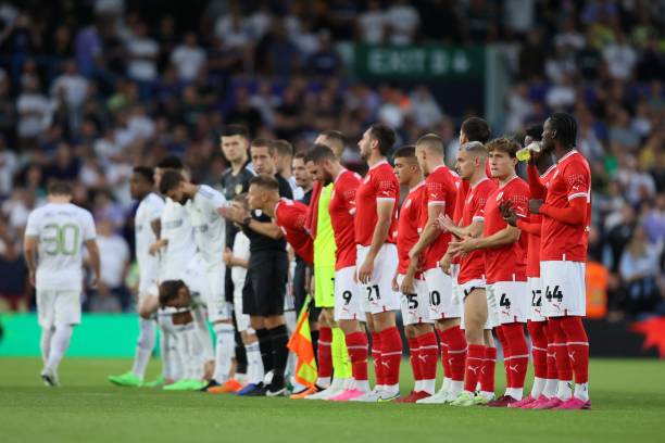 她巧妙利用 她巧妙利用