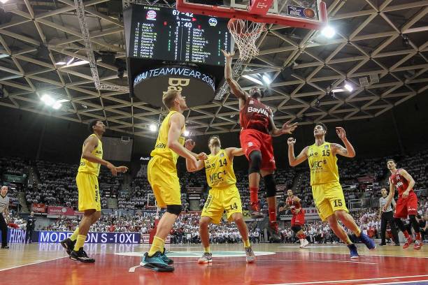 并积极鼓励 并积极鼓励